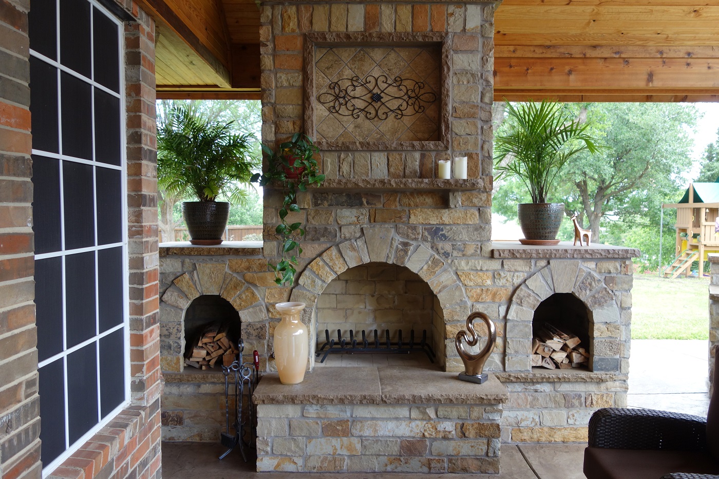 Design Options For Your New Outdoor Fireplace.